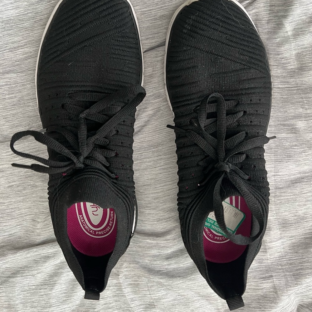 Ryka tennis shoes